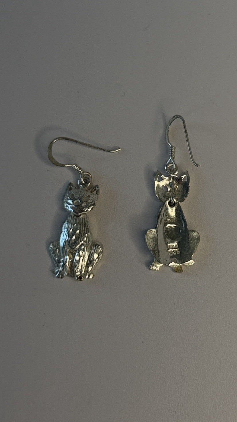 Dangle 925 Sterling Silver Cat Earrings Head allows for movement