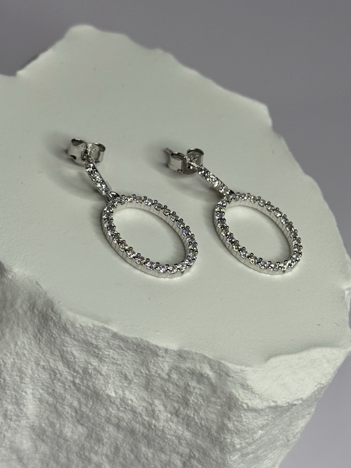925 Sterling Silver Elegant CZ Earrings Length 1 Inch