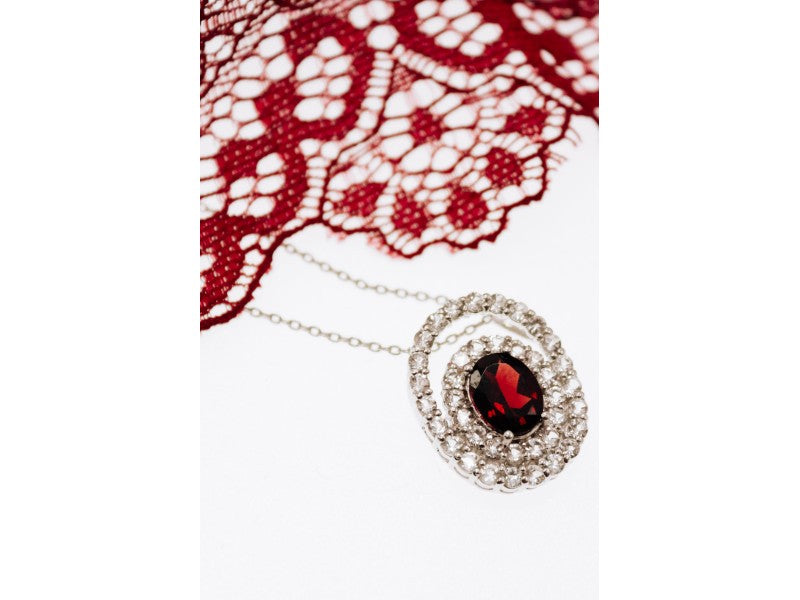 925 Sterling Silver Garnet & Goshenite Chain With Pendant