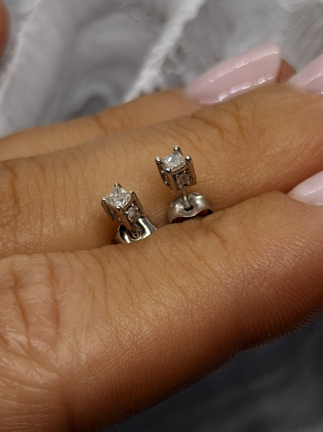 10K White Gold Princess Cut Diamond Stud Earrings 0.25 CTW