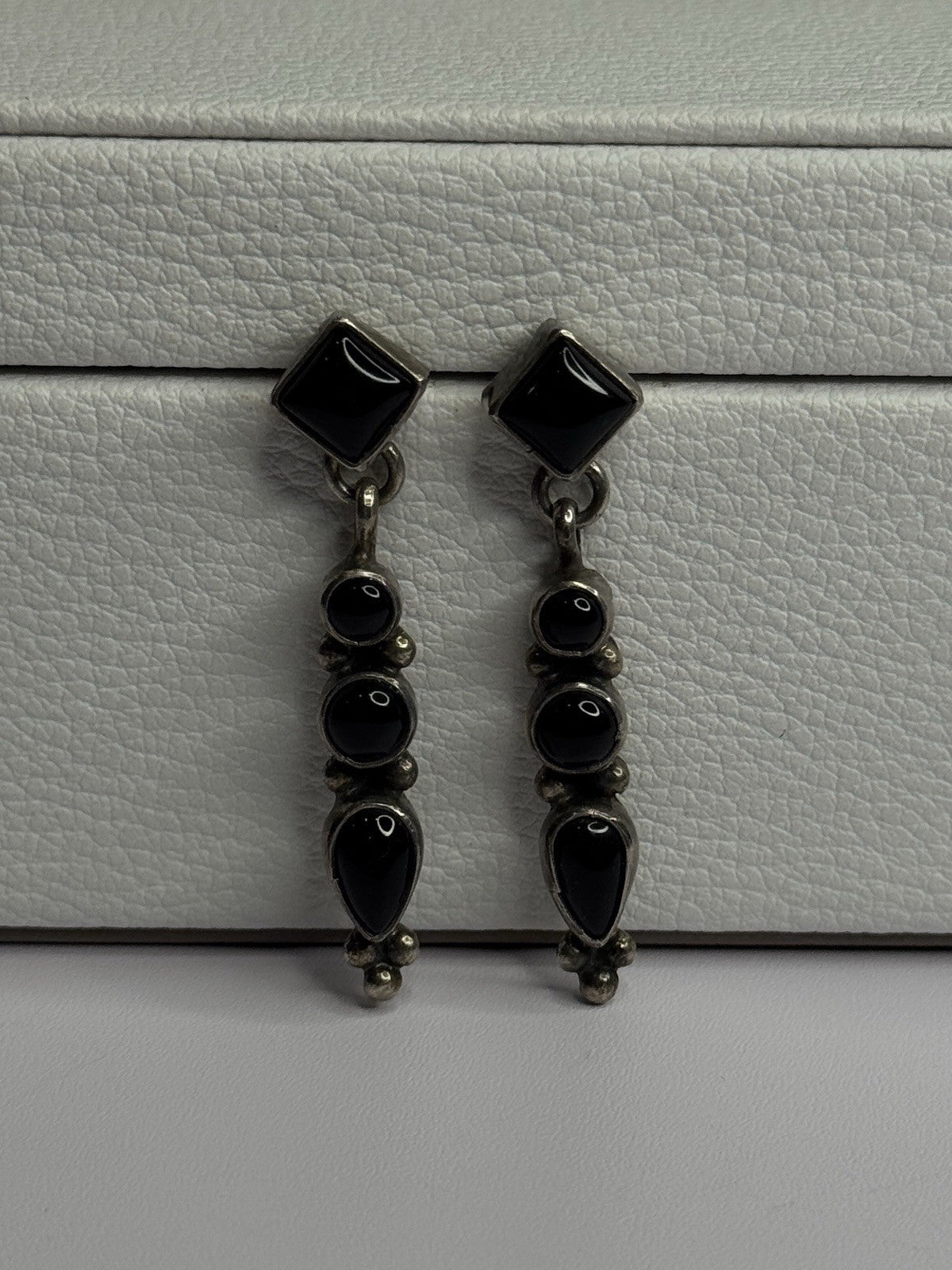 Vintage Jeneva J.A. 925 Sterling Silver Black Onyx Earrings Length 1.60 Inch