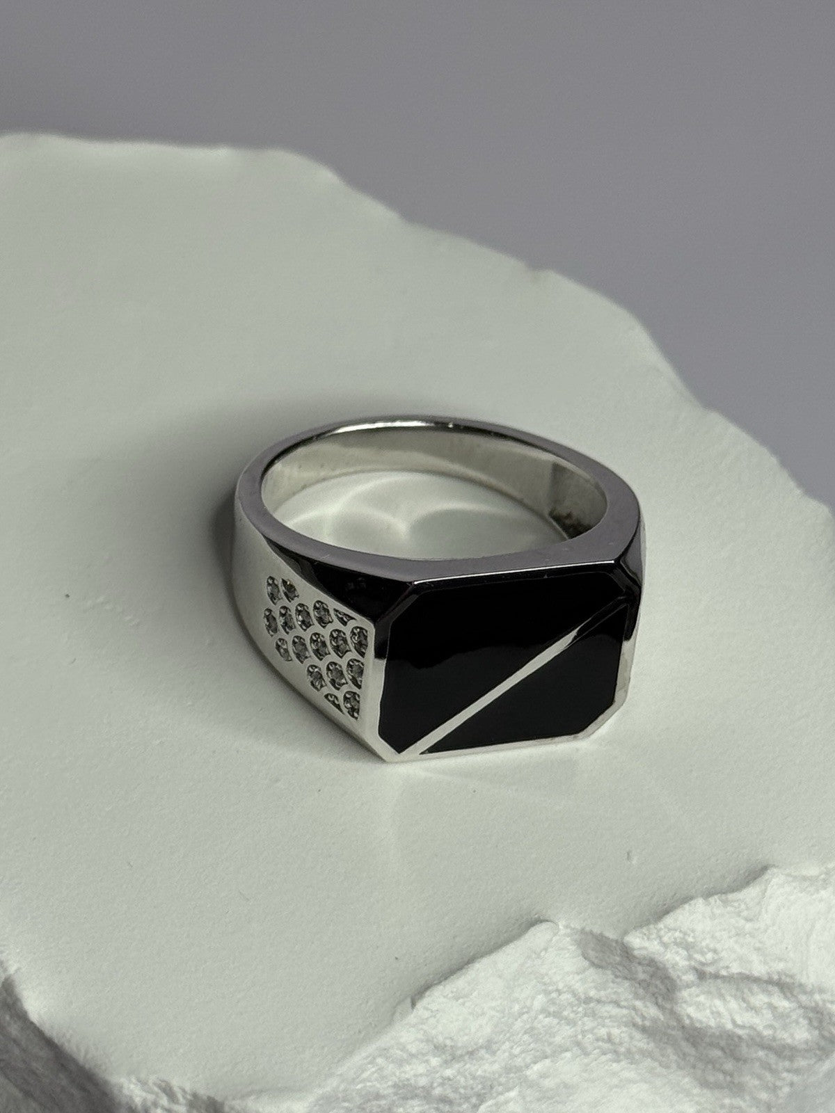 925 Sterling Silver Black Enamel & CZ Men's Ring Size 11