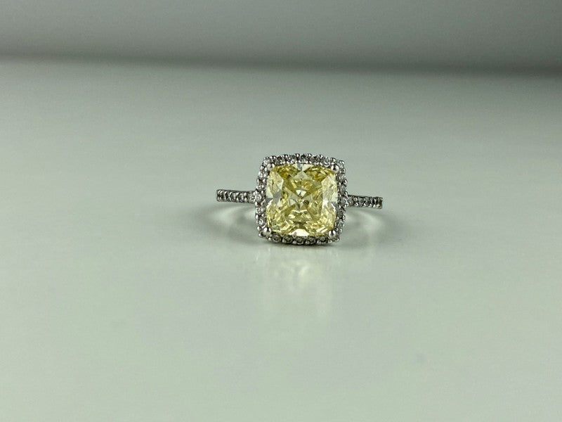 925 Sterling Silver CZ Ring Size 7