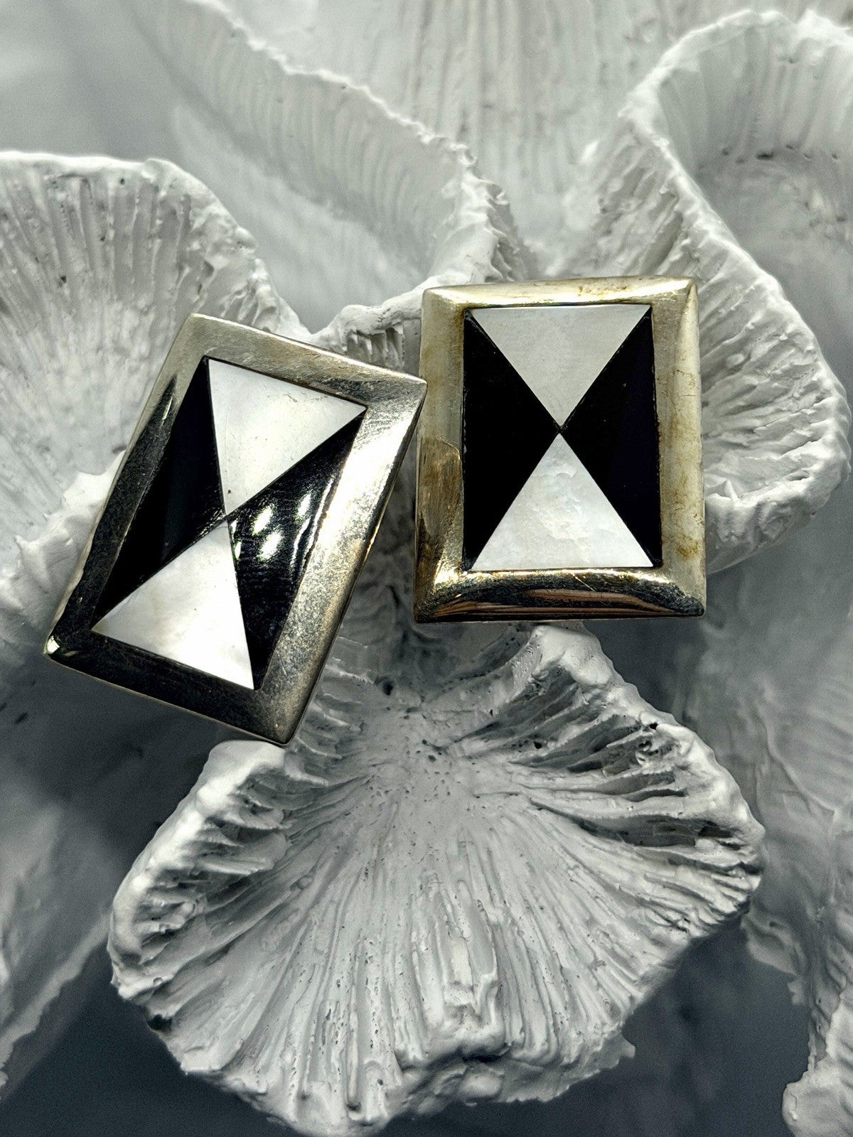 925 Sterling Silver Black Onyx & Mother of Pearl Geometric Rectangle Earrings