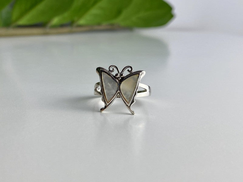 925 Sterling Silver Mother Of Pearl "Butterfly" Ring Size 8.5