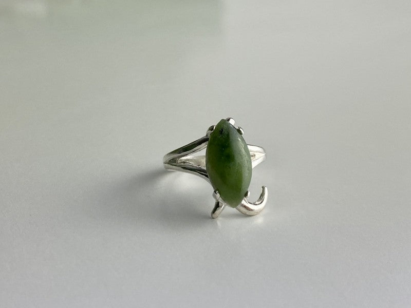 925 Sterling Silver Green Nephrite Ring Size 6.5