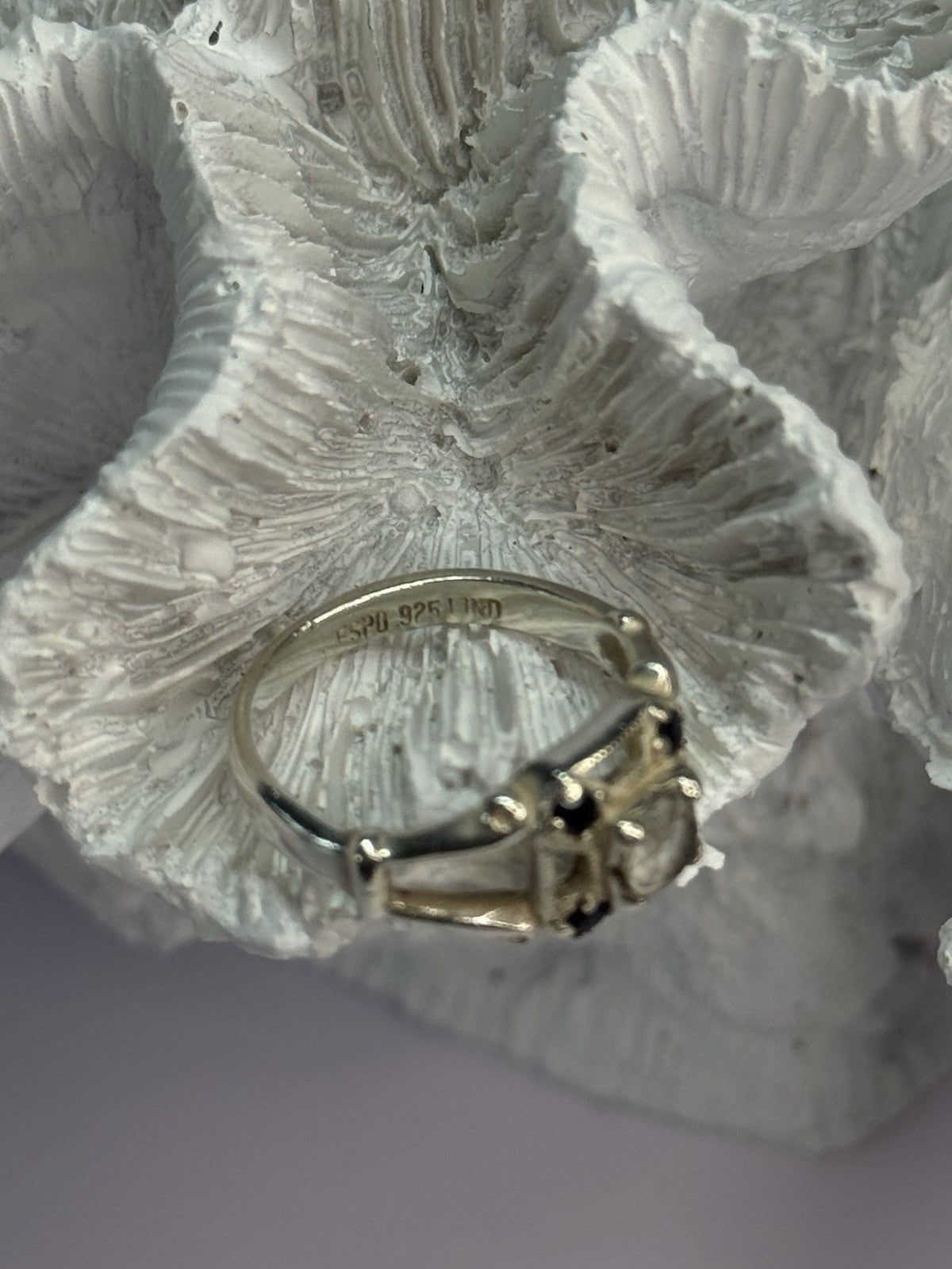 925 Sterling Silver White & Blue Sapphire Ring Size 7