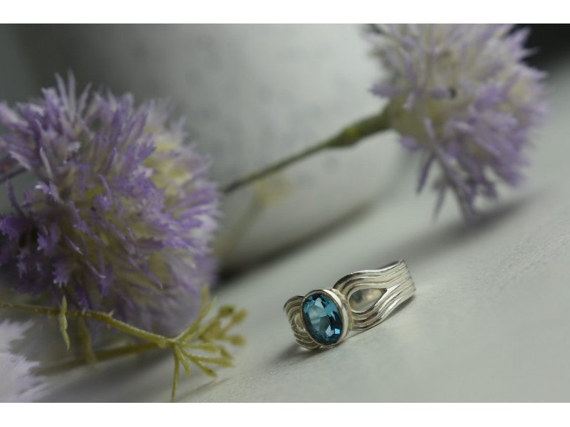925 Sterling Silver Blue Spinel Ring Size 7