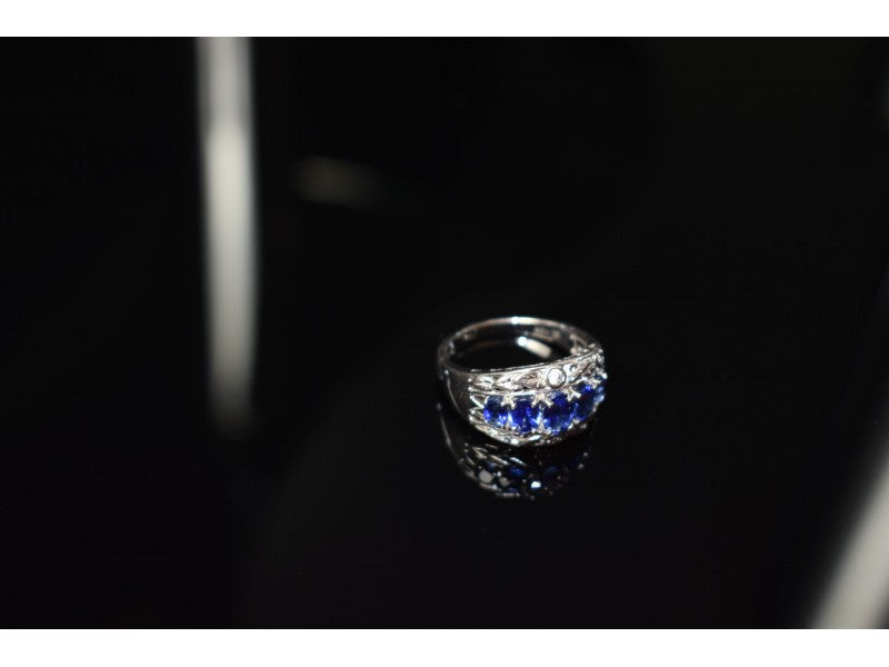 925 Sterling Silver Blue Topaz Ring Size 7.5