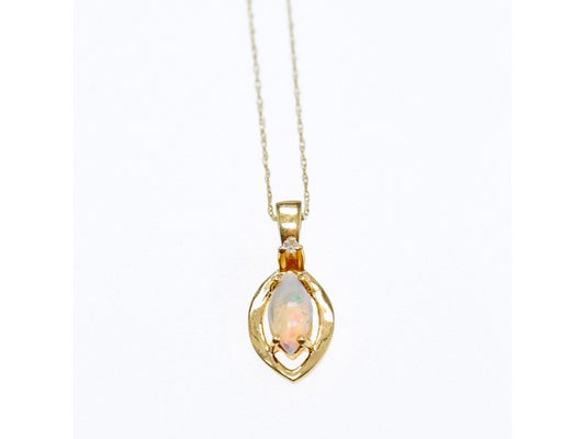 14K Yellow Gold Opal & Diamond Chain With Pendant