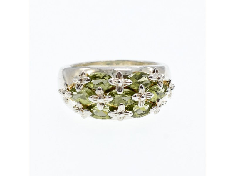 925 Sterling Silver Peridot Ring Size 7
