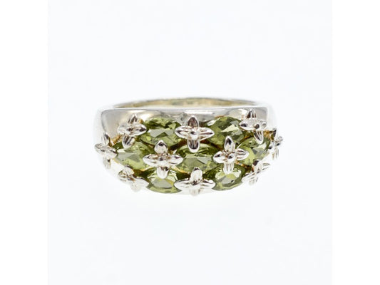 925 Sterling Silver Peridot Ring Size 7
