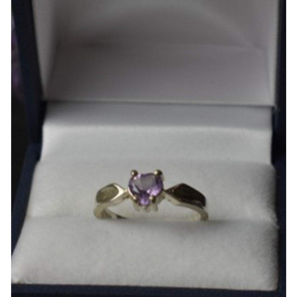 925 Sterling Silver Amethyst Ring Size 6.5