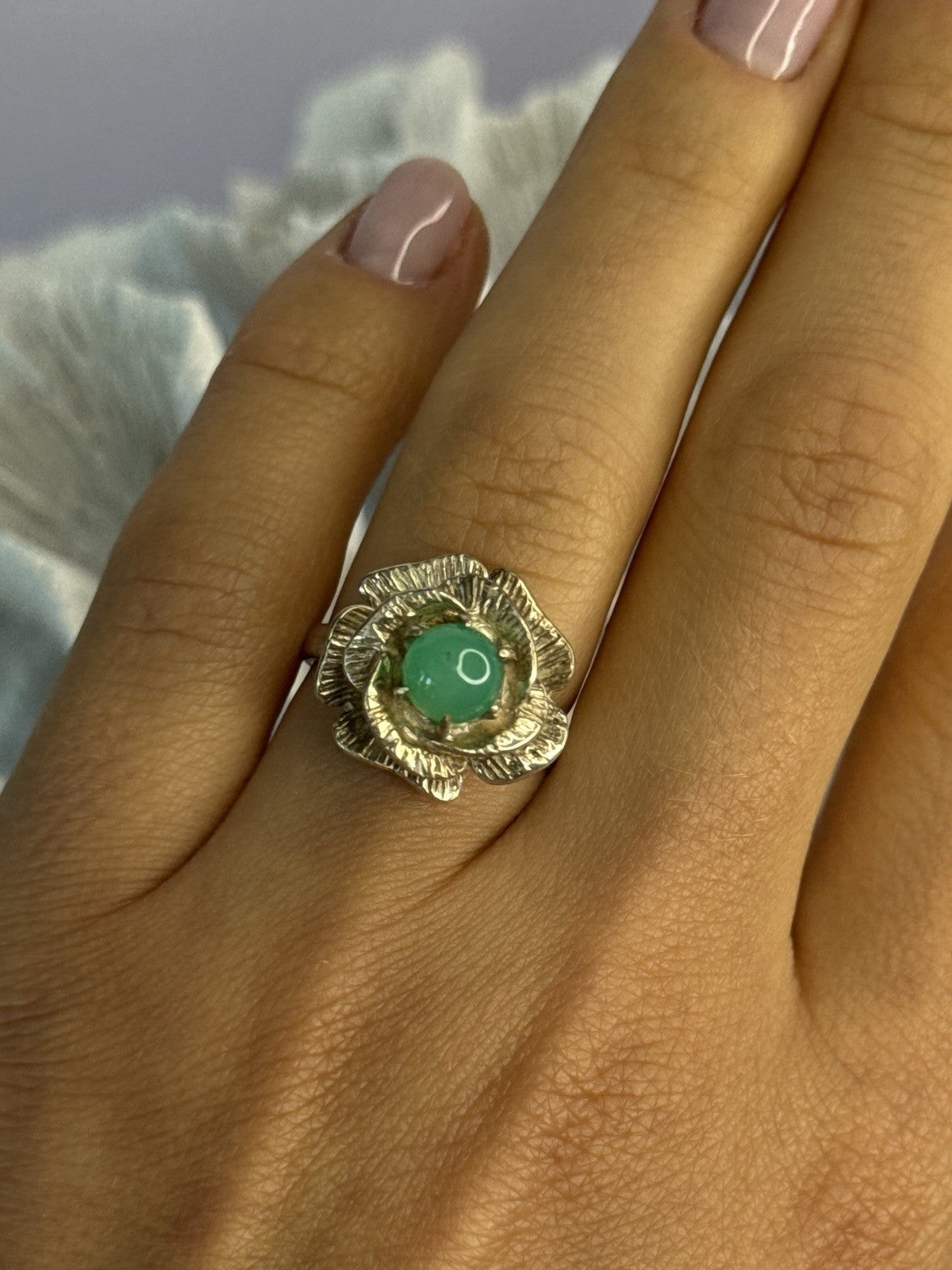 925 Sterling Silver Nephrite Flower Ring Size 6.5