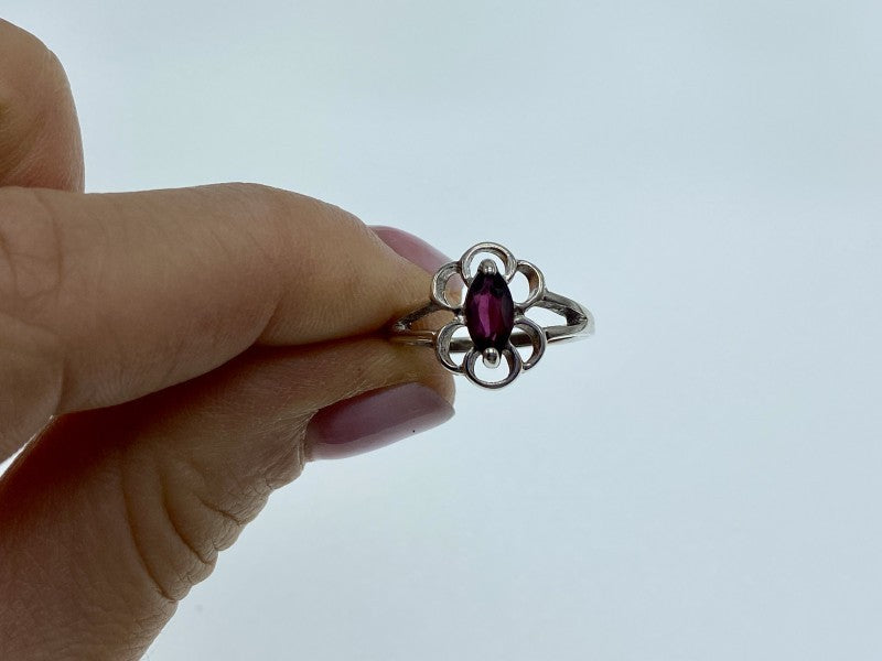 925 Sterling Silver Almandine Ring Size 5.5