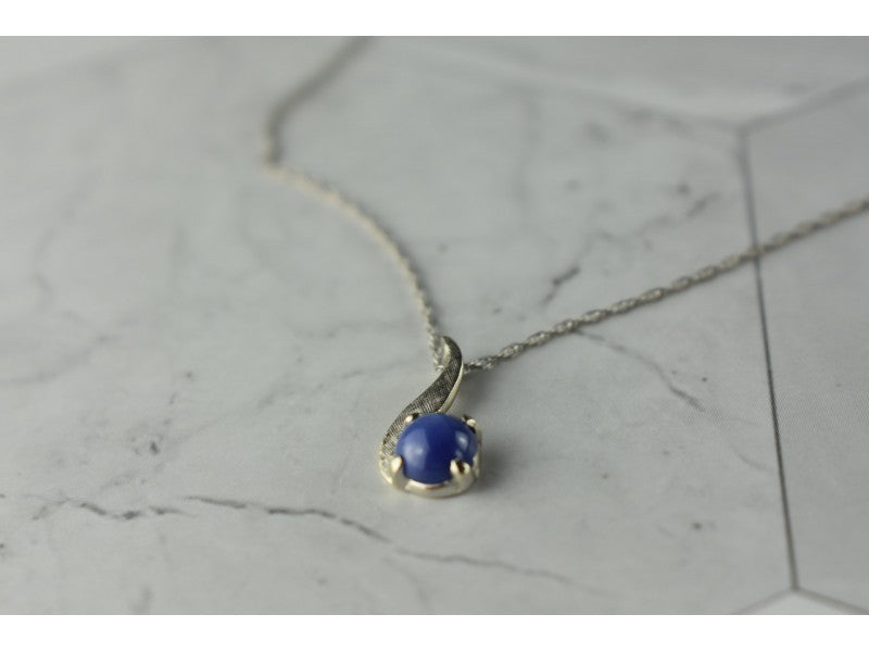 14K White Gold Sapphire Blue Star Chain With Pendant