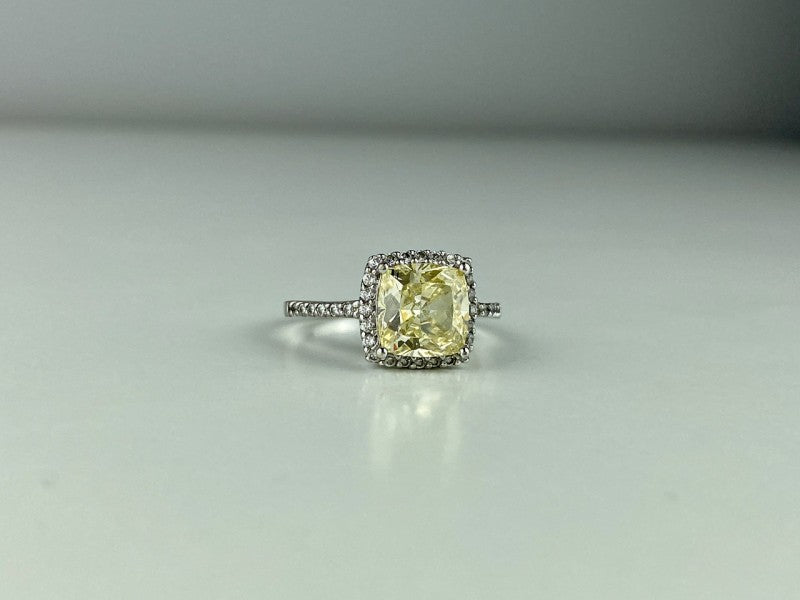 925 Sterling Silver CZ Ring Size 7