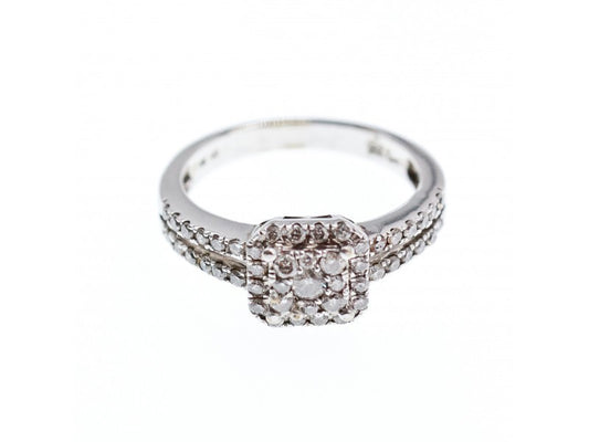 10K White Gold Diamonds Ring Size 6.5