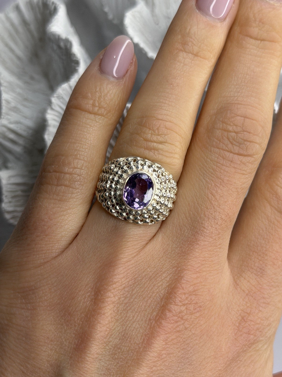 Elegant Design 925 Sterling Silver Amethyst Ring Size 6
