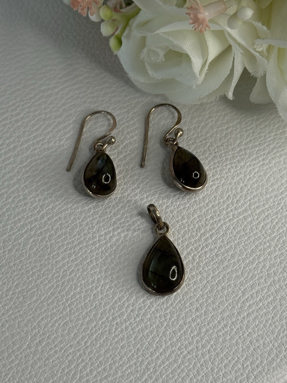 925 Sterling Silver Quartz Earrings & Pendant Set