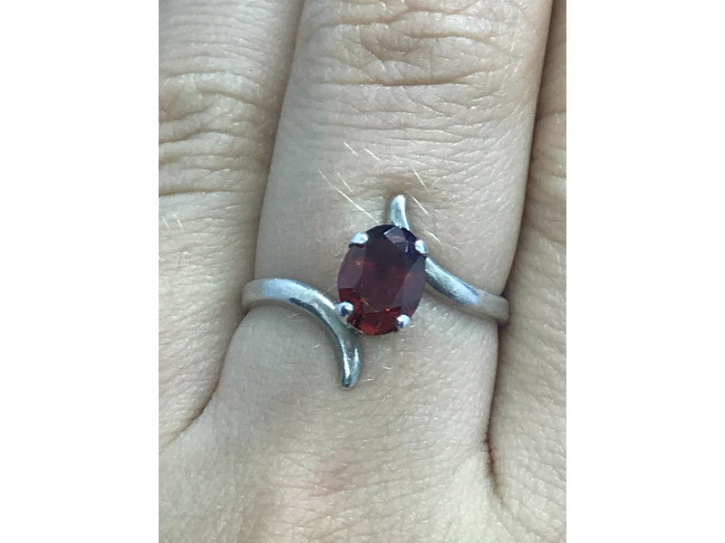 925 Sterling Silver Garnet Ring Size 8