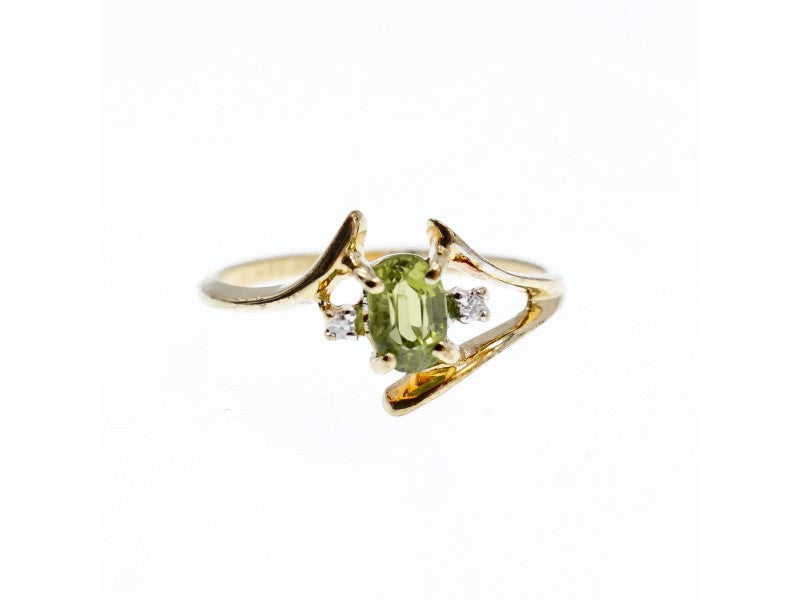 10K Yellow Gold Peridot & Diamonds Ring Size 7