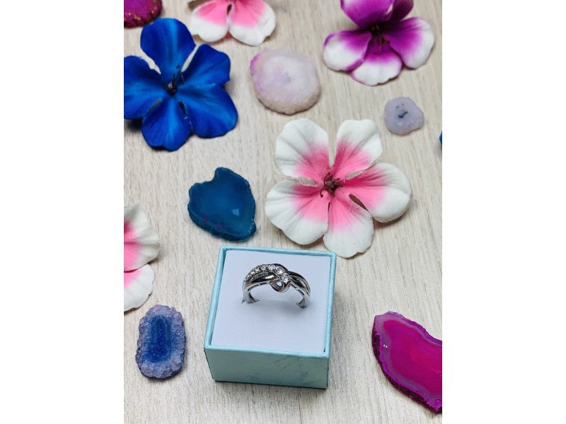 925 Sterling Silver White Topaz Ring Size 6.5