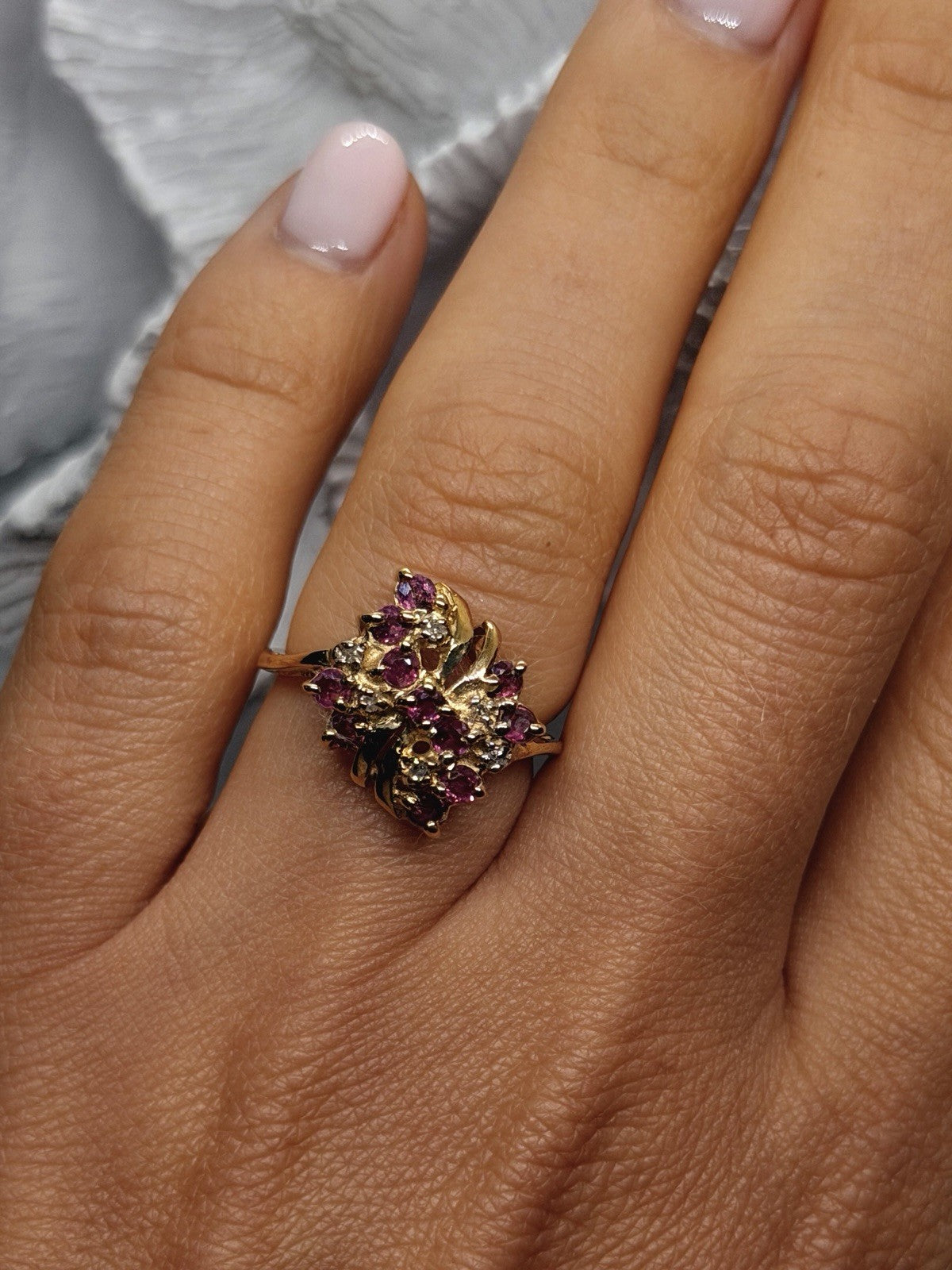10K Yellow Gold Ruby & Diamond Floral Cocktail Ring Size 6