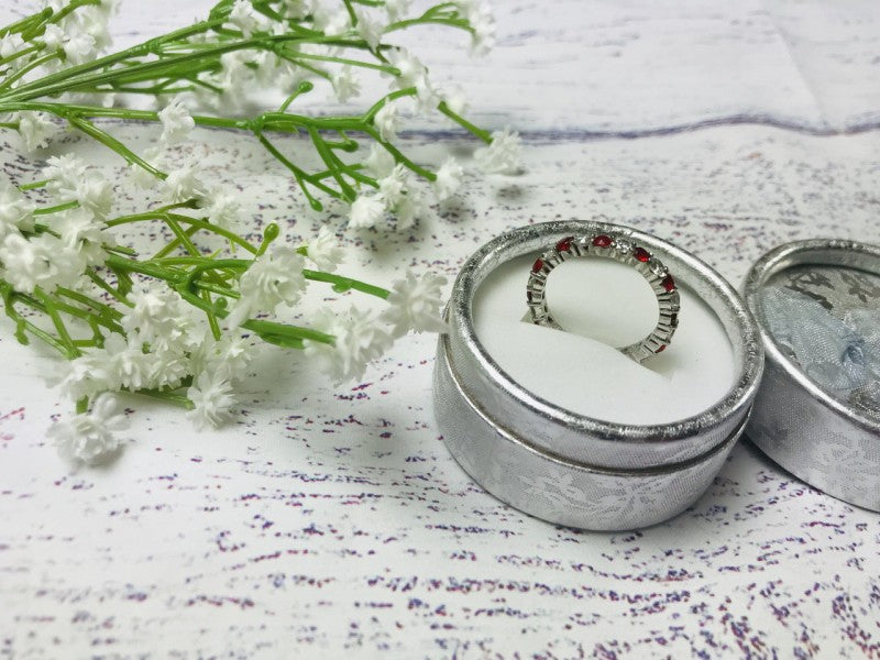 925 Sterling Silver Red & White CZ Band Ring Size 8.5
