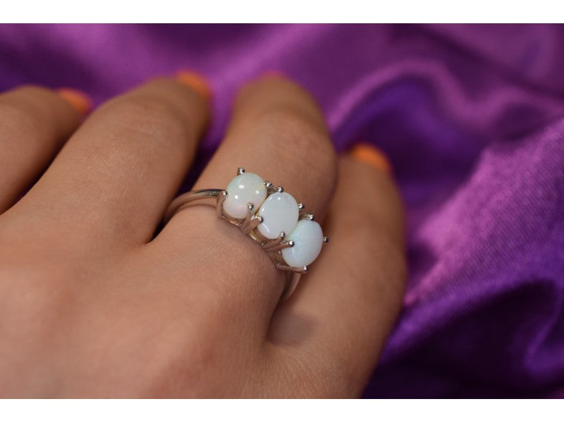 925 Sterling Silver Opal Ring Size 9