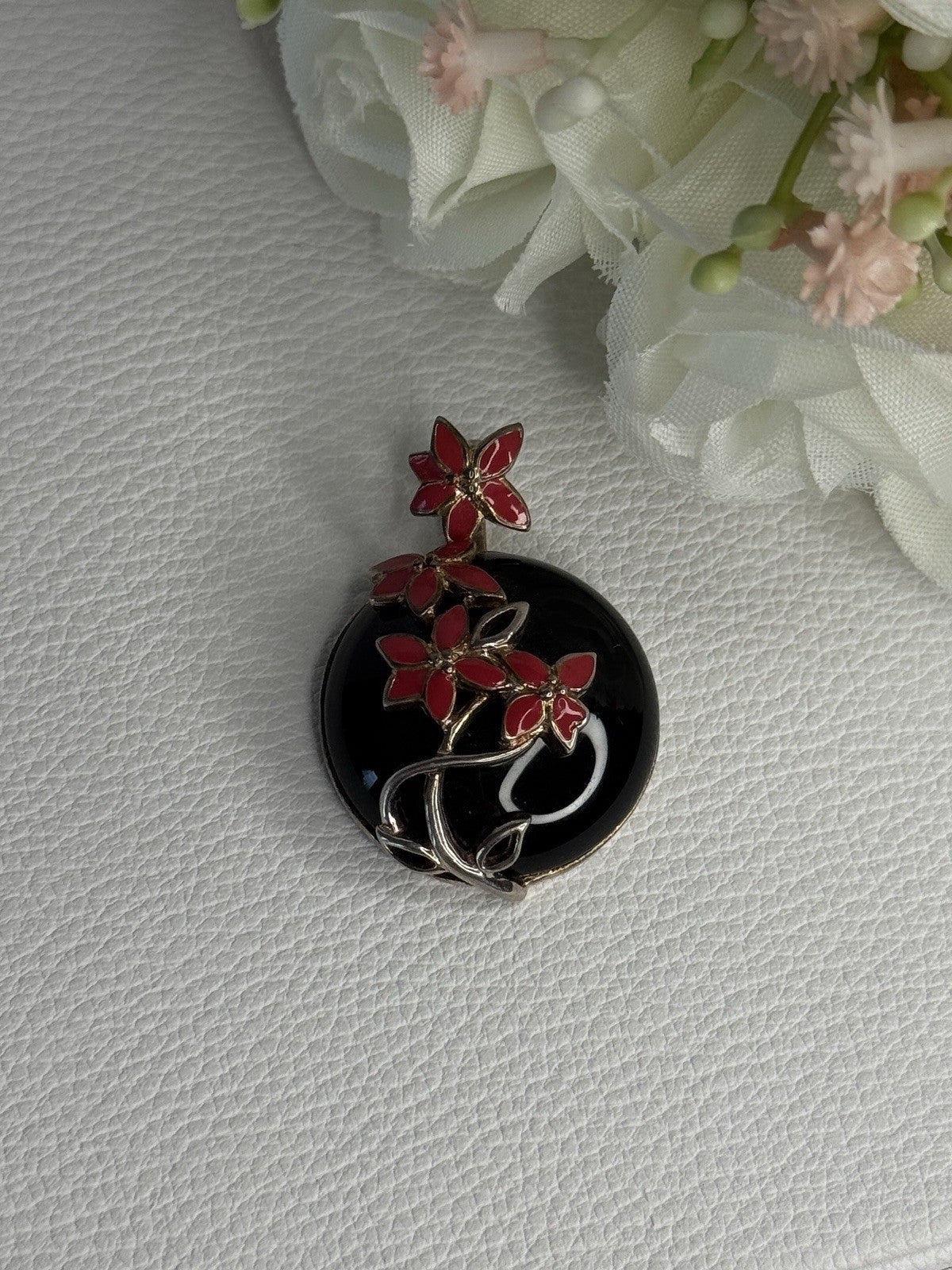 925 Sterling Silver Black Onyx & Red Enamel Flowers Pendant Length 1.40 Inch