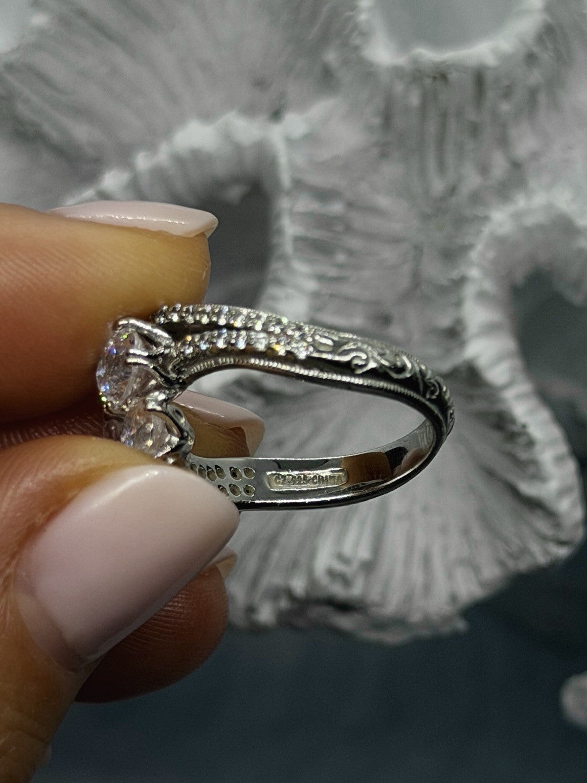 Elegant Shiny 925 Sterling Silver Cz Ring Size 7