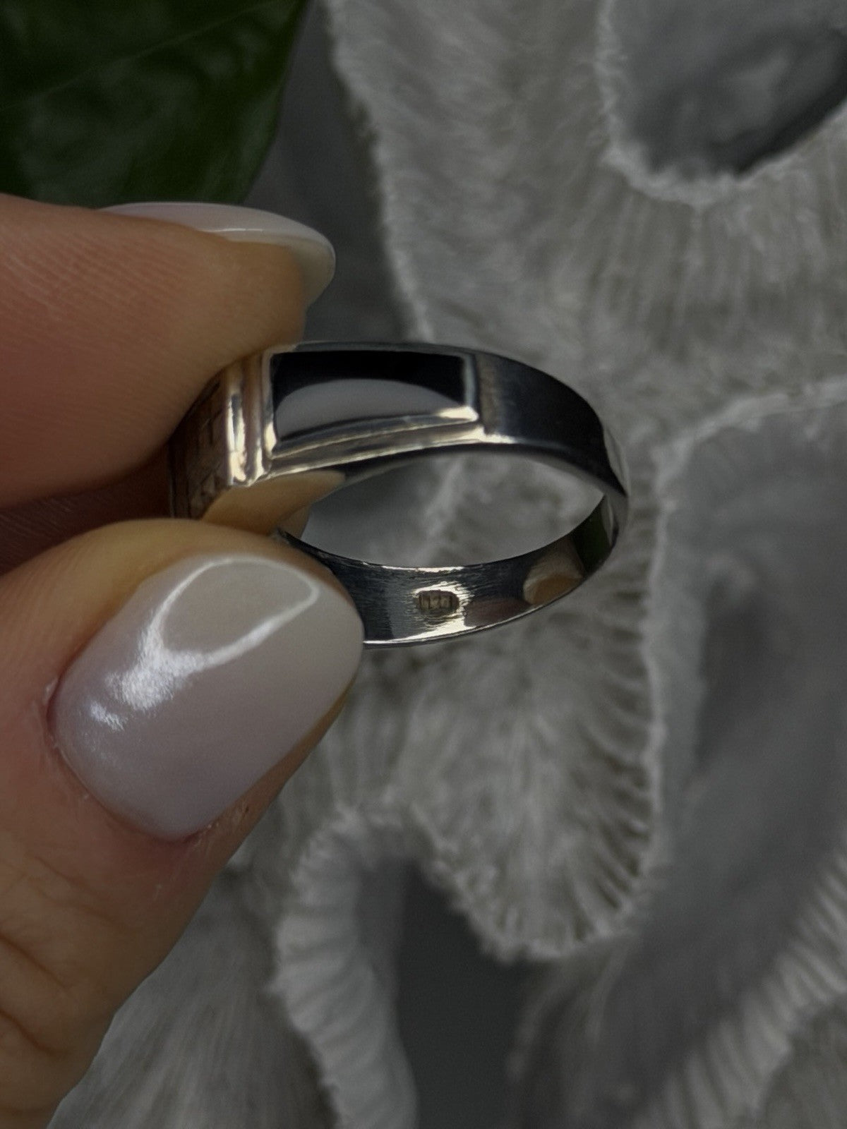 Vintage 925 Sterling Silver Black Onyx & Marcasite Ring Size 8.5