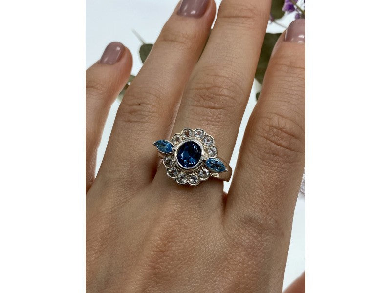 925 Sterling Silver Aquamarine & Goshenite Ring Size 9