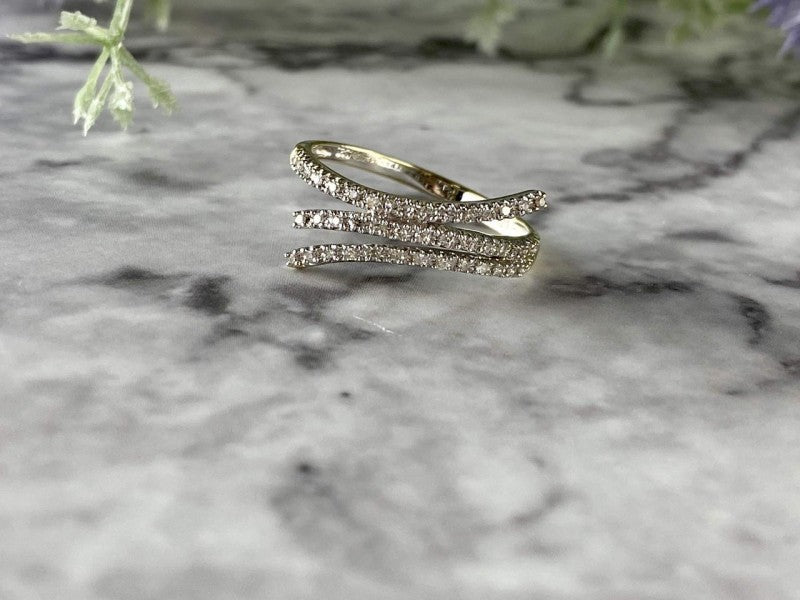 14K White Gold Diamonds Ring Size 8.5