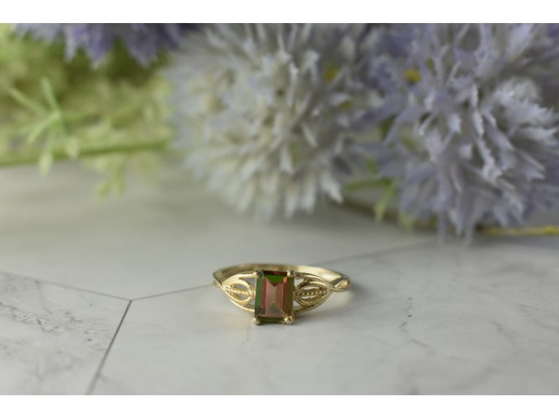 925 Sterling Silver Spinel Ring Size 6.5