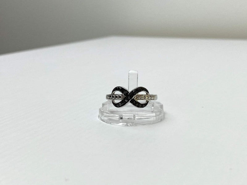 925 White & Blackened Sterling Silver Ring Size 7