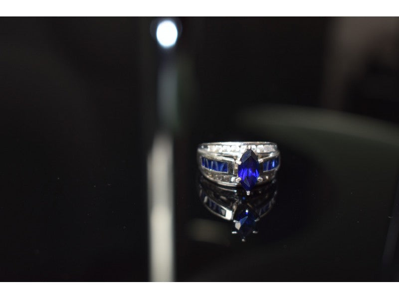 925 Sterling Silver London Blue & White Topaz Ring Size 6.5