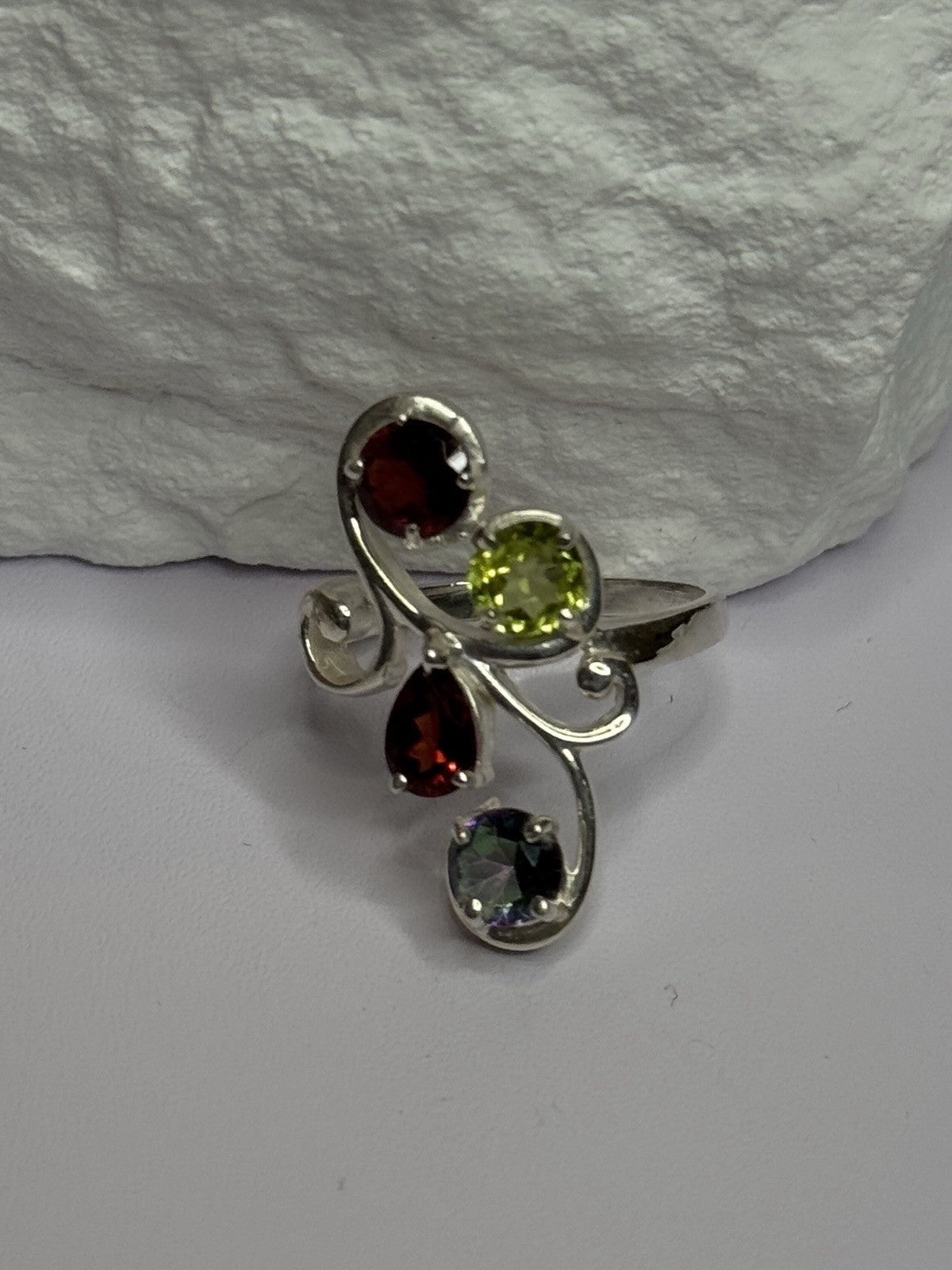 925 Sterling Silver Alexandrite, Garnet & Peridot Ring Size 6.5