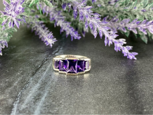 925 Sterling Silver Amethyst Ring Size 6.5
