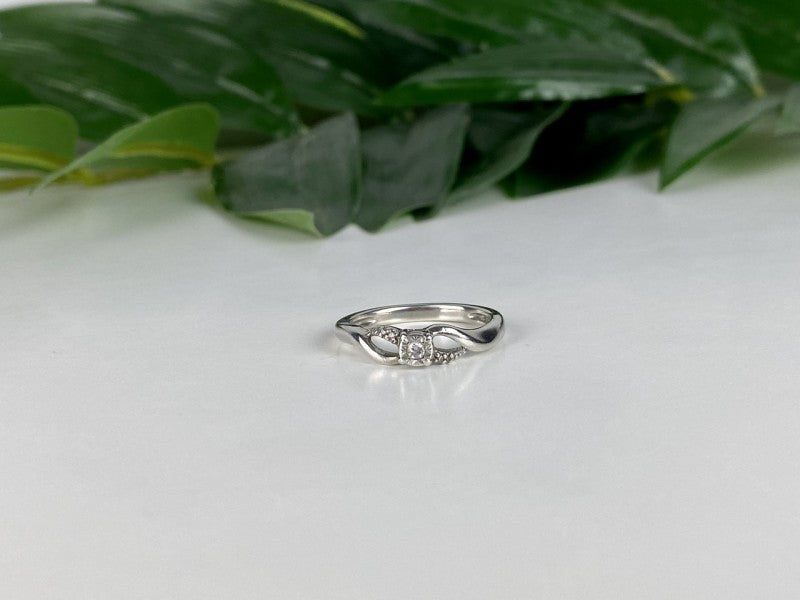 925 Sterling Silver White Sapphire Ring Size 6.5