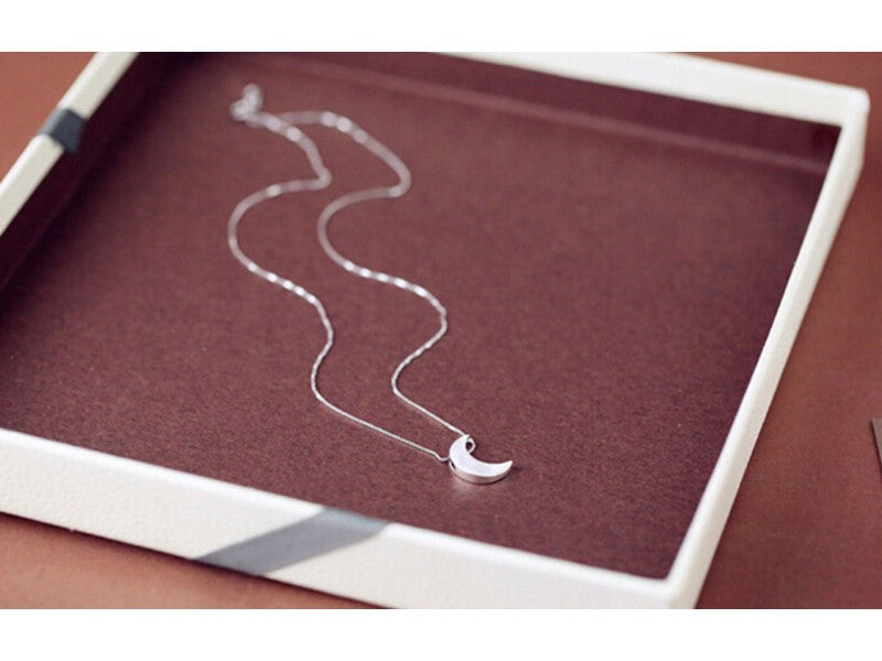 925 Sterling Silver "Moon" Chain with Pendant