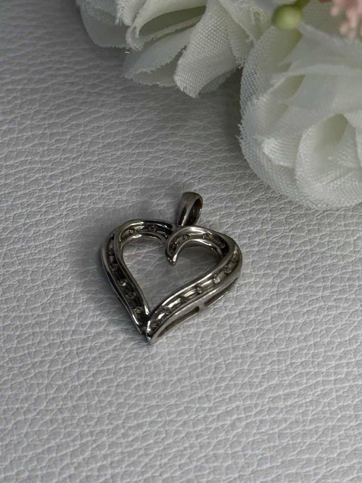 925 Sterling Silver White Topaz "Heart" Pendant Length 0.80 Inch