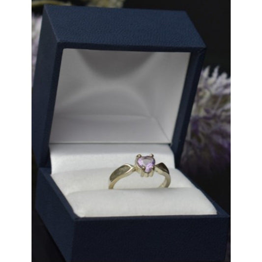 925 Sterling Silver Amethyst Ring Size 6.5