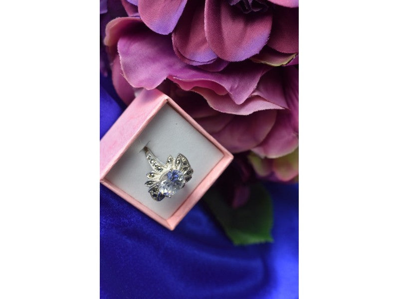 925 Sterling Silver CZ & Marcasites Ring Size 6.5