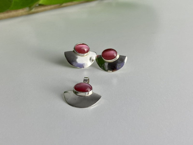 925 Sterling Silver Pink Agate Stud Earrings & Pendant Set