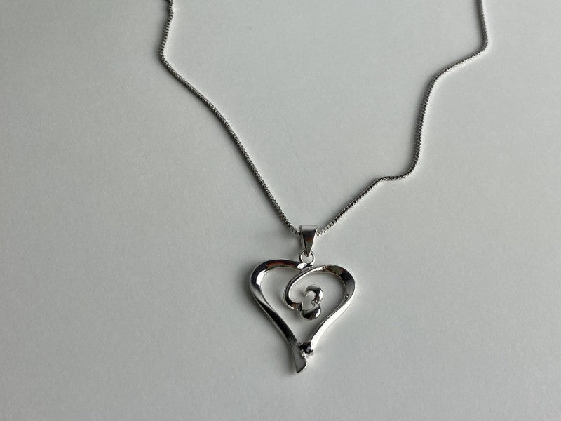 925 Sterling Silver Sapphire "Heart" Chain With Pendant