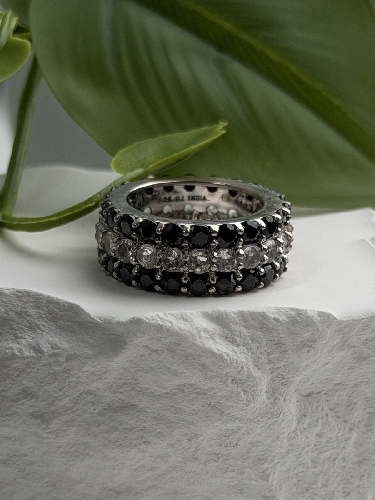 Vintage 925 Sterling Silver Black Spinel & White Topaz Eternity Band Ring Size 7