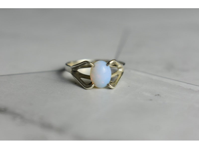925 Sterling Silver Opal Ring Size 6.5