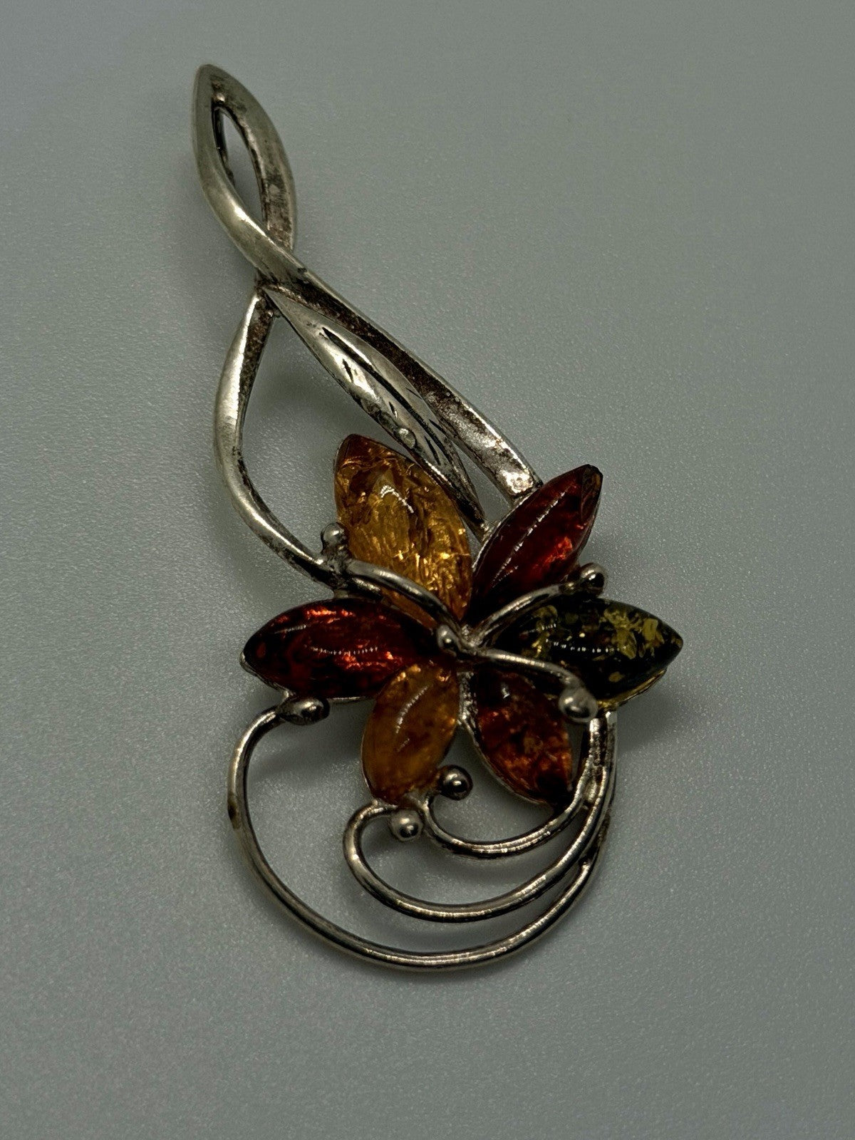 Vintage 925 Sterling Silver Multicolor Baltic Amber Floral Pendant